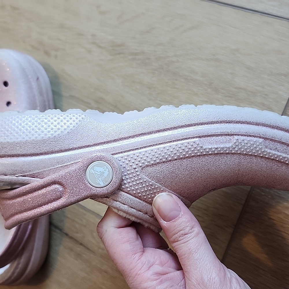 Pink Fur Lined Crocs, J3 - Picture 7 of 9